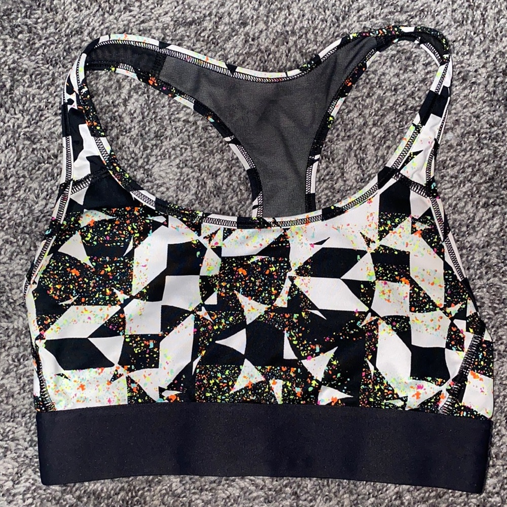 sports bra